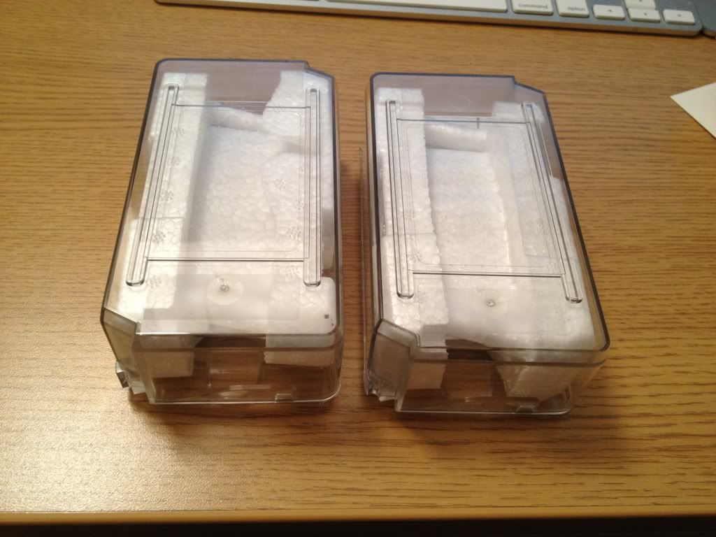 clear plastic shipping boxes