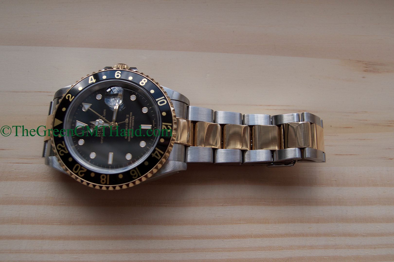 Rolex For Sale-Rolex 16713 GMT Master II Black Bezel Black Dial 3185 Movement Two Tone Steel and Yellow Gold P Serial Preowned-Rolex Watches For Sale Online