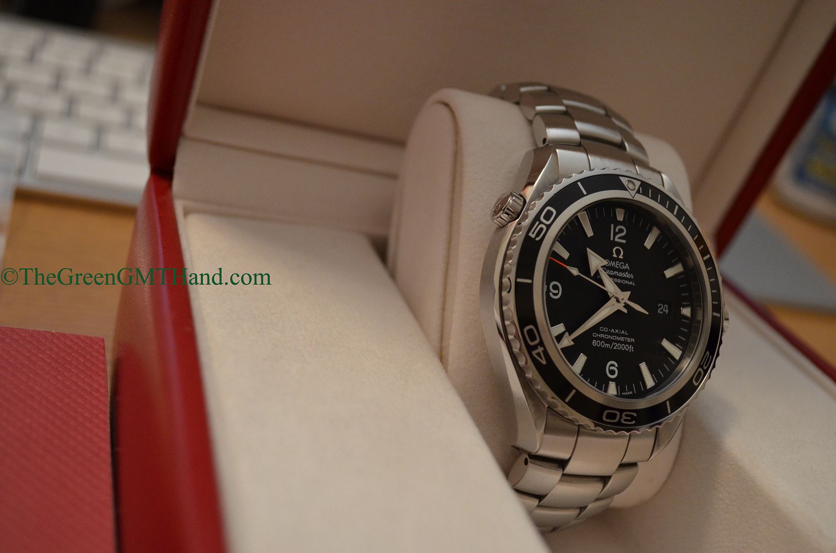 Omega For Sale-Omega Seamaster Planet Ocean Black Dial Black Bezel 2500 Movement Preowned-Omega Watches For Sale Online