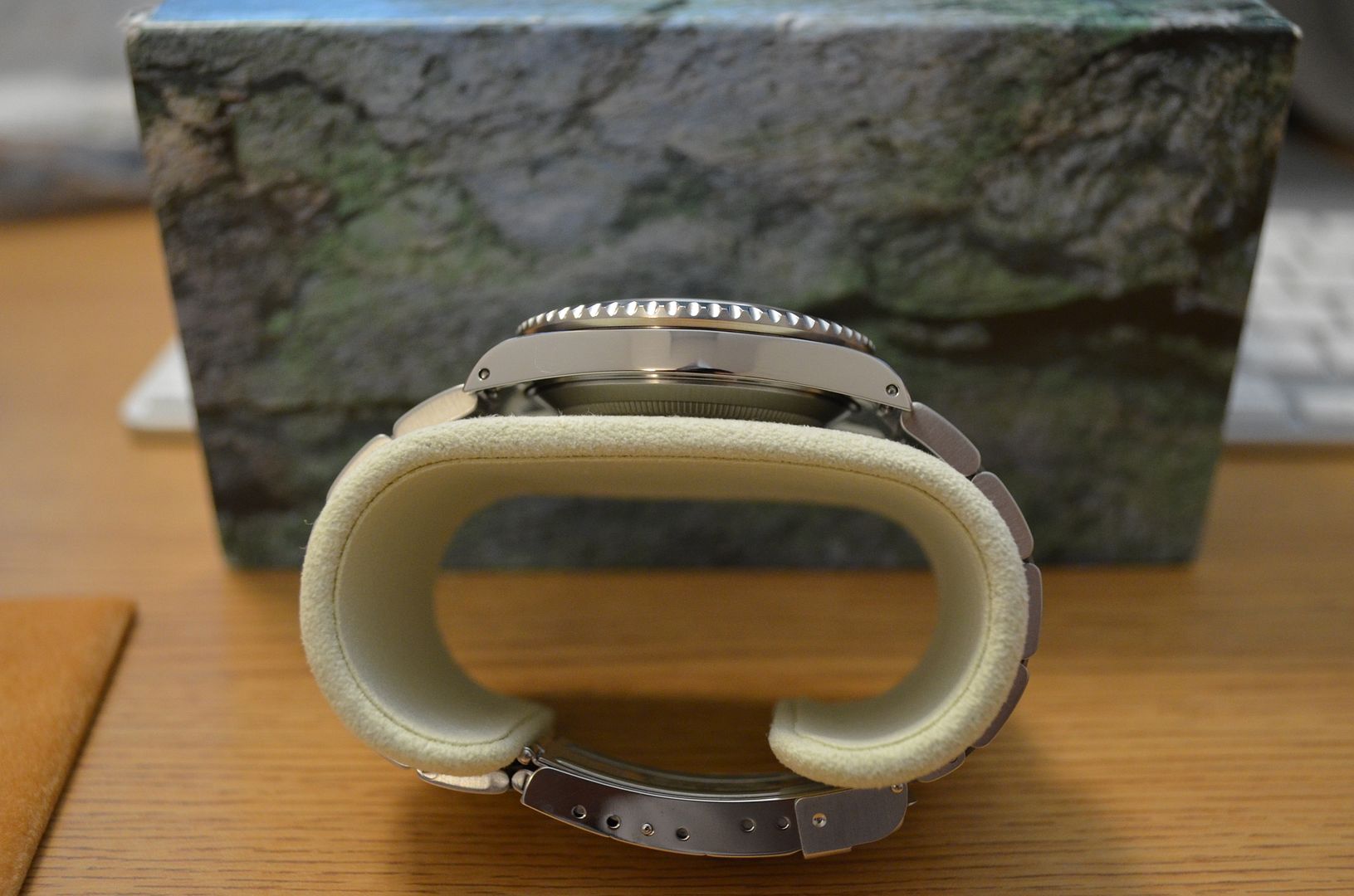 Rolex For Sale-Rolex 16610 Submariner SEL and Lugholes K Serial Preowned-Rolex Watches For Sale Online