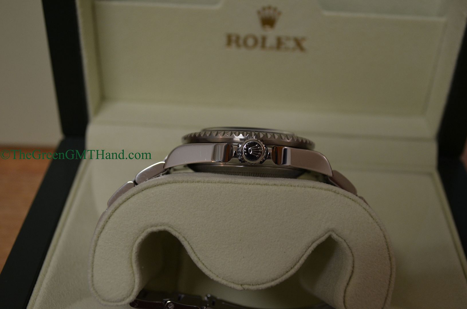 Rolex For Sale-Rolex 16600 Sea Dweller Z Serial Black Dial Preowned-Rolex Watches For Sale Online