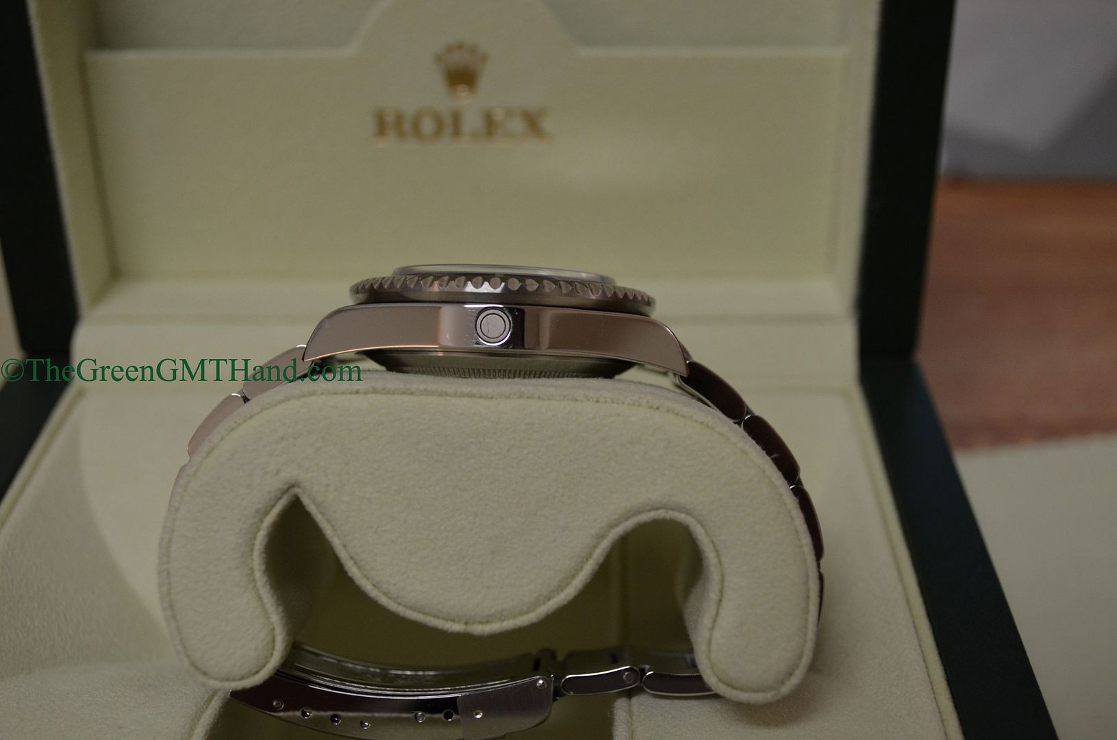 Rolex For Sale-Rolex 16600 Sea Dweller Z Serial Black Dial Preowned-Rolex Watches For Sale Online
