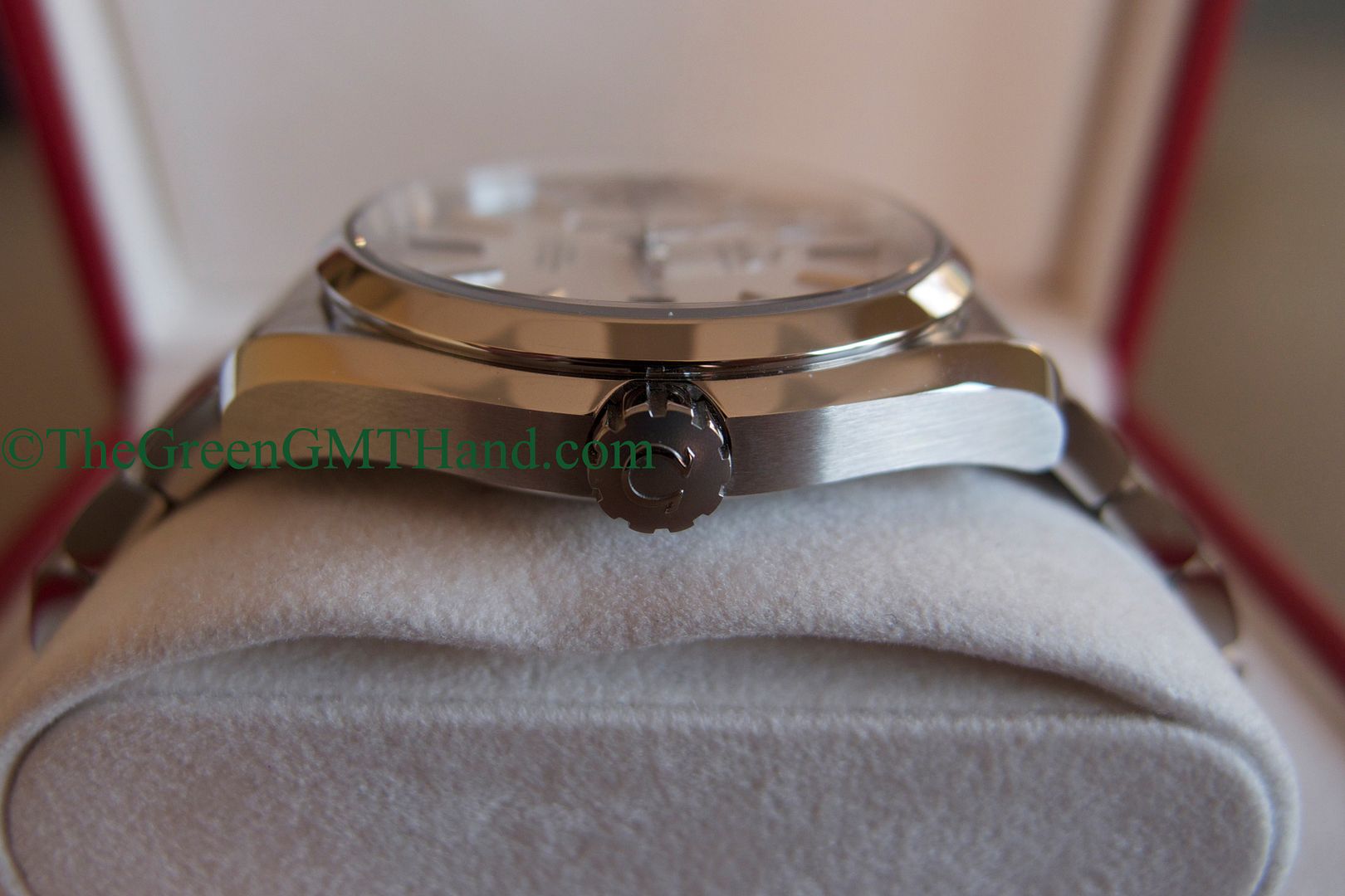 Omega For Sale-Omega SeaMaster Aqua Terra 231.10.42.21.02.001 41.5mm Silver Dial Caliber 8500 Movement Preowned
