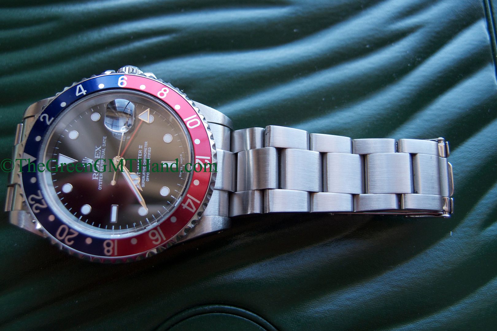 Rolex For Sale-Rolex 16710 GMT Master II Pepsi Bezel Lugholes and SEL K Serial Preowned-Rolex Watches For Sale Online