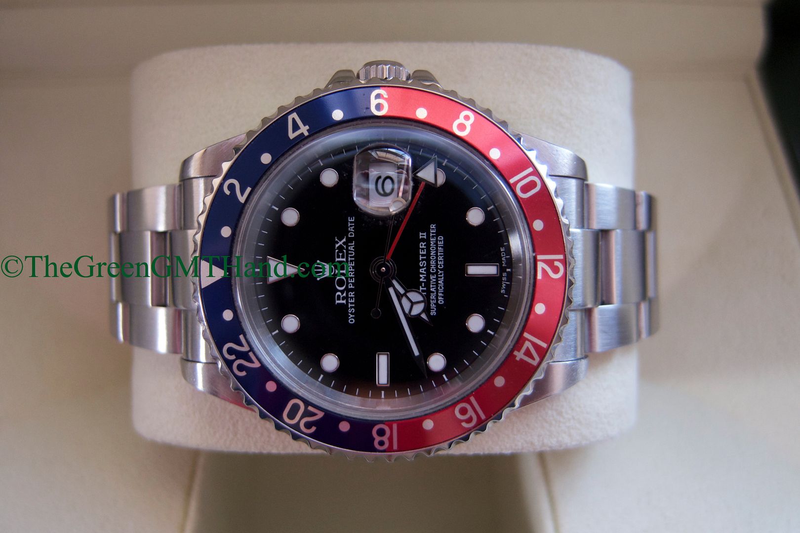 Rolex For Sale-Rolex 16710 GMT Master II Pepsi Bezel Lugholes and SEL K Serial Preowned-Rolex Watches For Sale Online