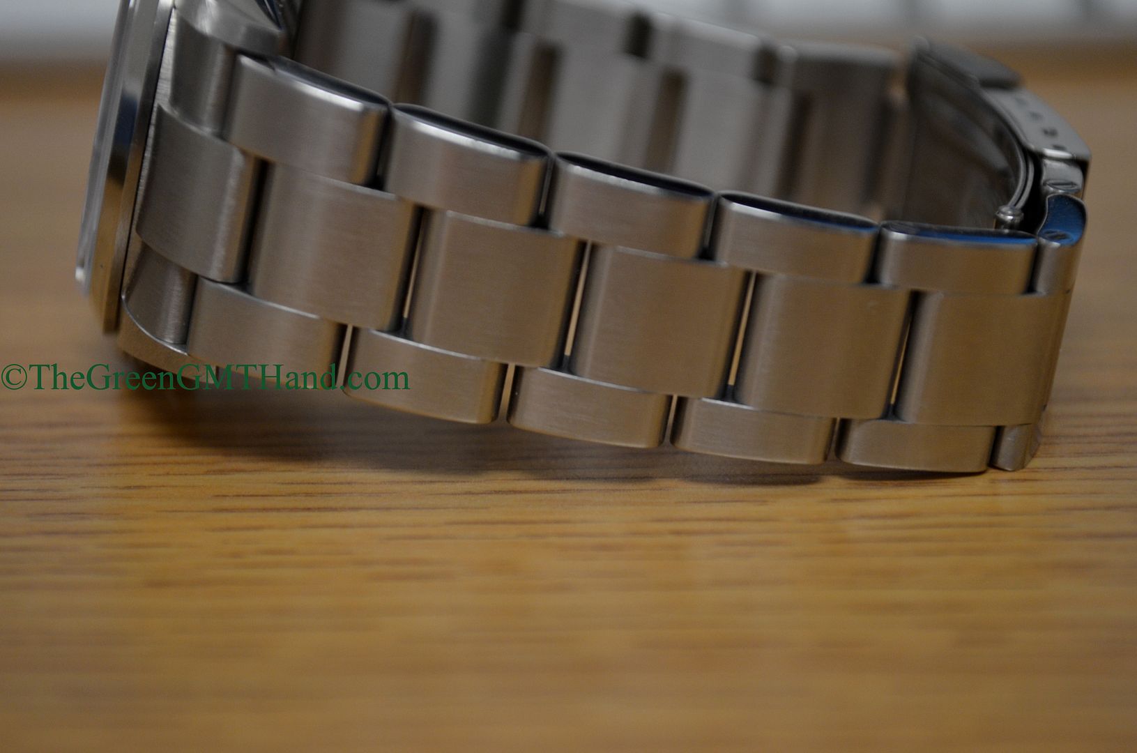 Rolex For Sale-Rolex 114270 Explorer P Serial Preowned