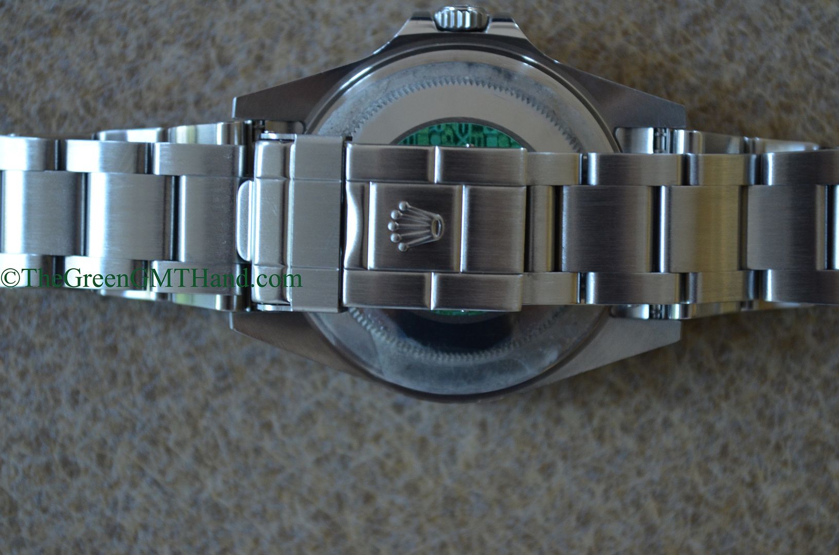 Rolex For Sale-Rolex 16570 Explorer II White Dial 40mm 3185 Movement Z Serial Preowned