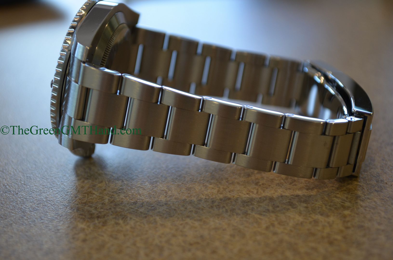 Rolex For Sale-Rolex 116610LV:116610V Ceramic Submariner Green Dial Green Bezel Hulk G Serial Preowned