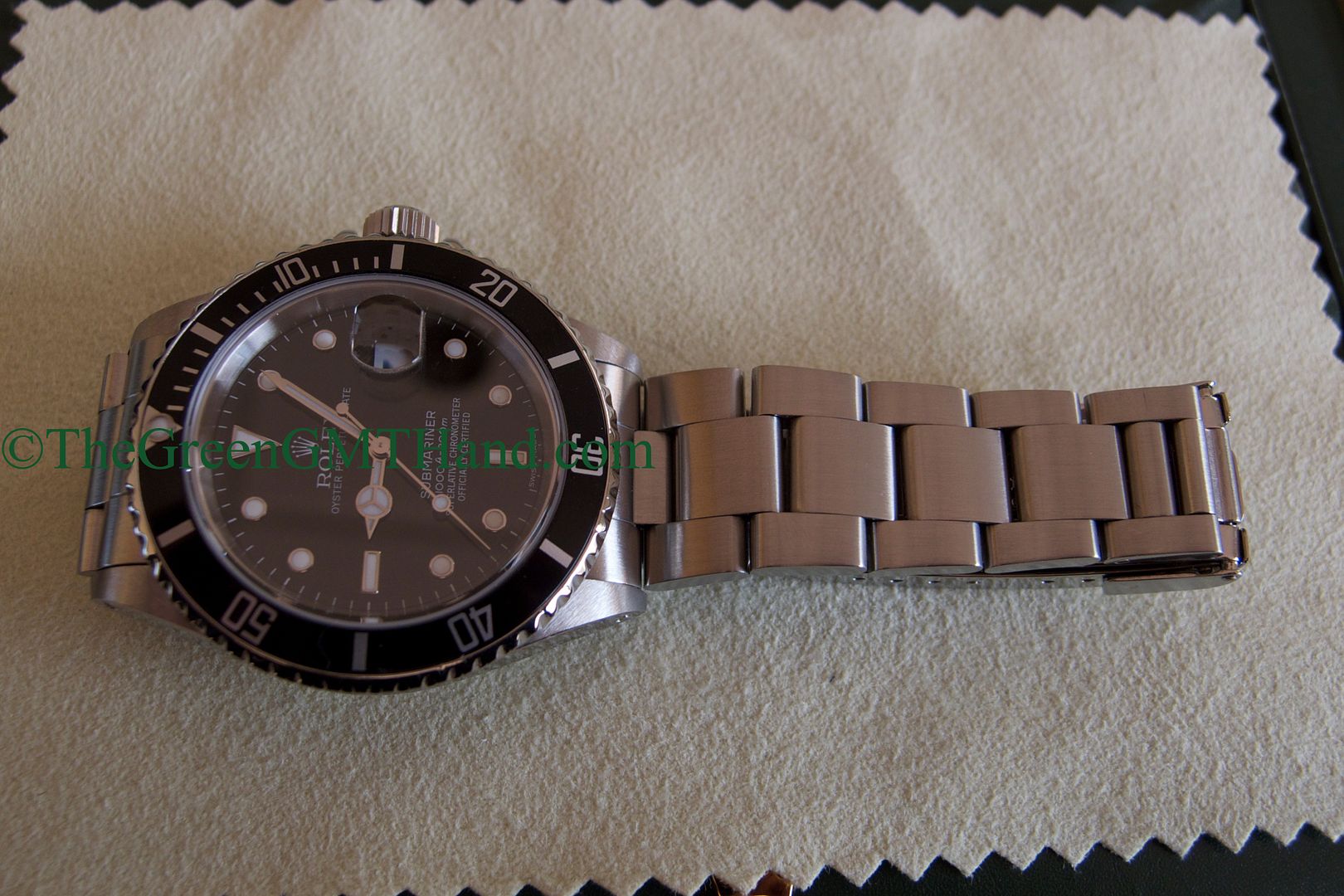 Rolex For Sale-Rolex 16610 Black Submariner N Serial Preowned