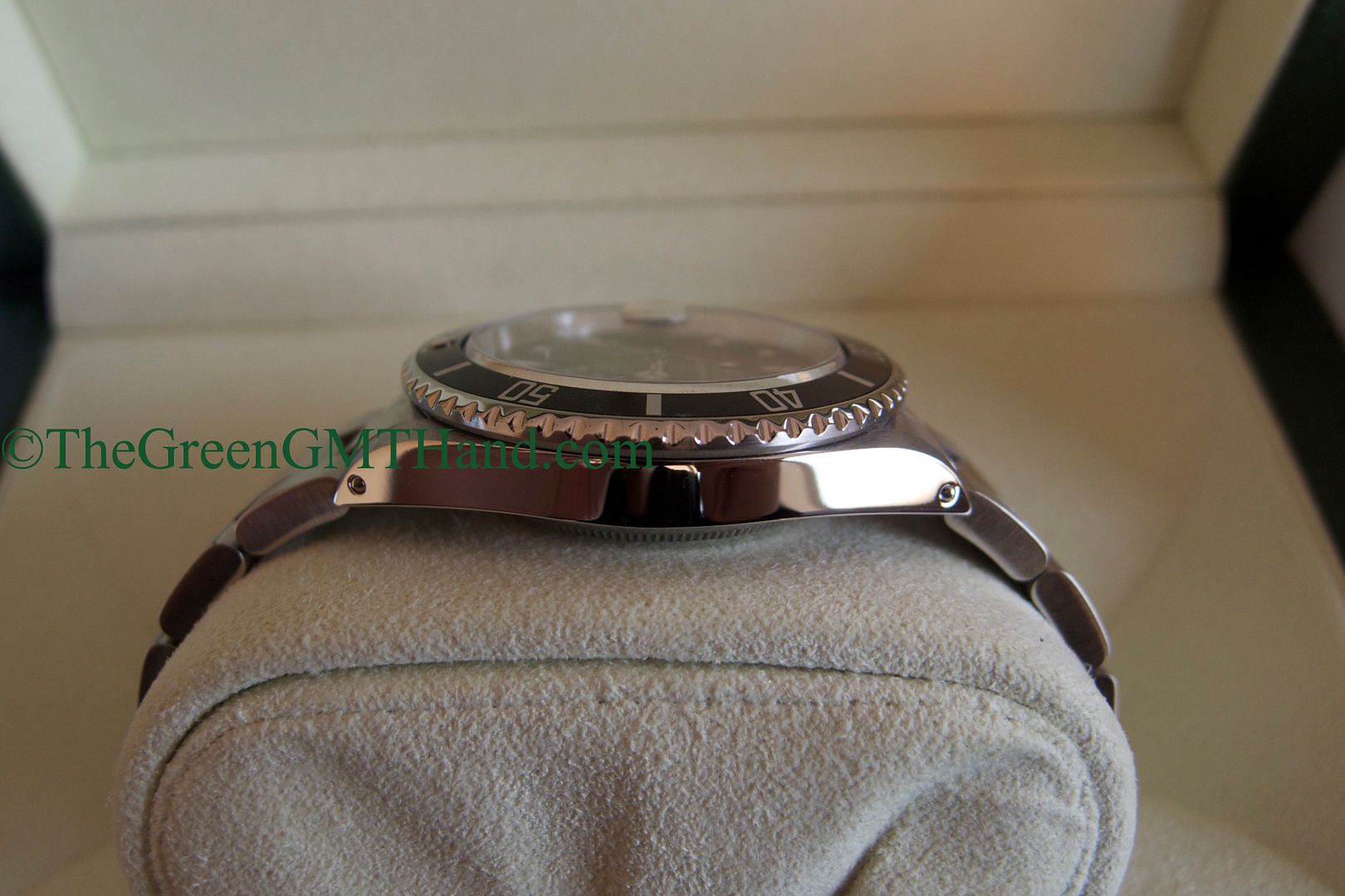 Rolex For Sale-Rolex 16610 Black Submariner N Serial Preowned