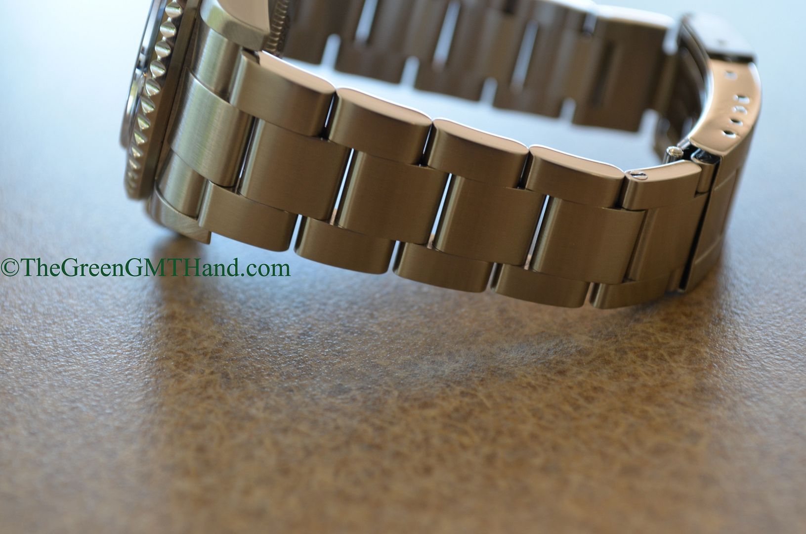 Rolex For Sale-Rolex 16600 Sea Dweller Z Serial With Sea Dweller Tool Kit Preowned