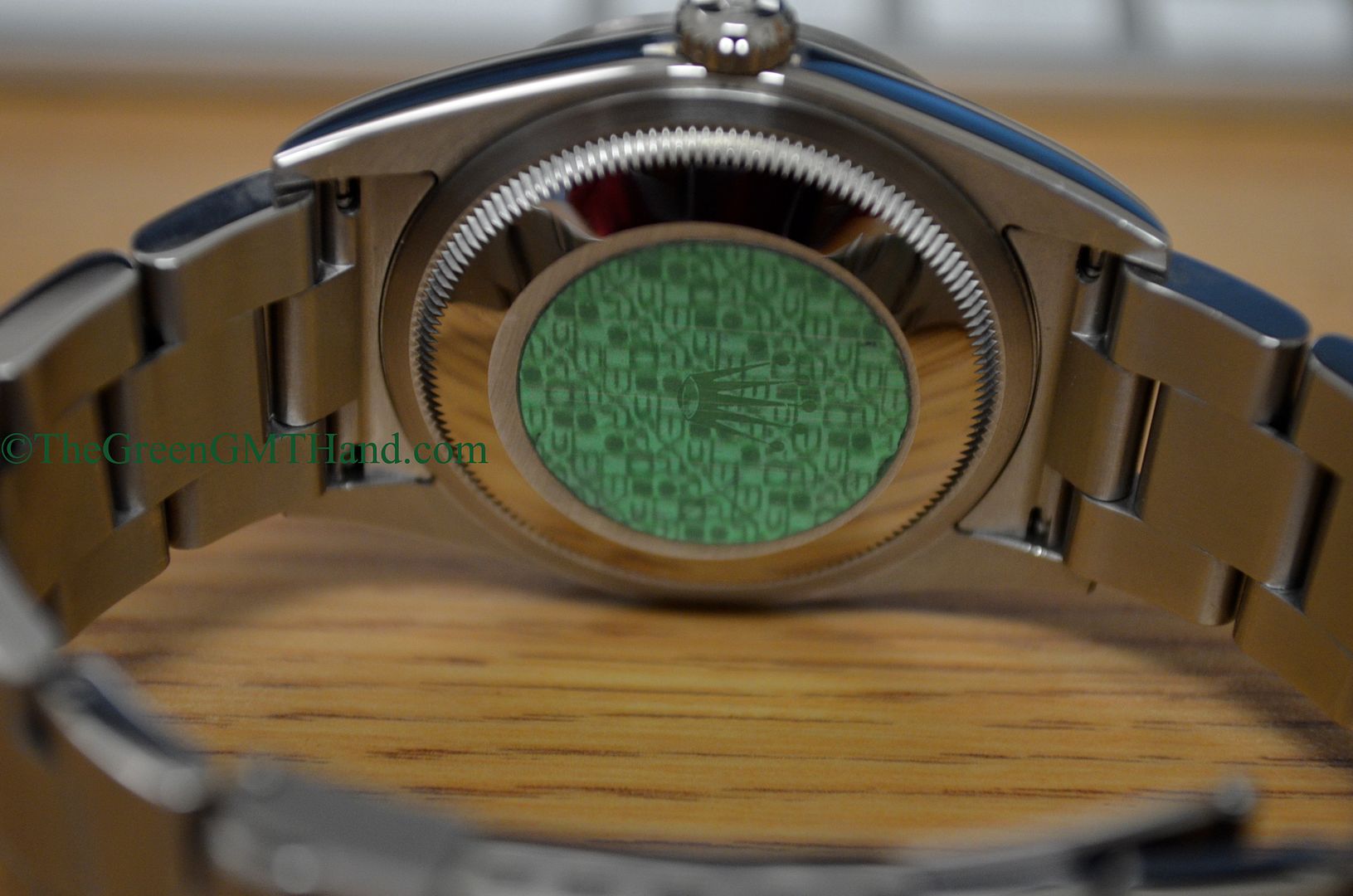 Rolex For Sale-Rolex 114270 Explorer P Serial Preowned