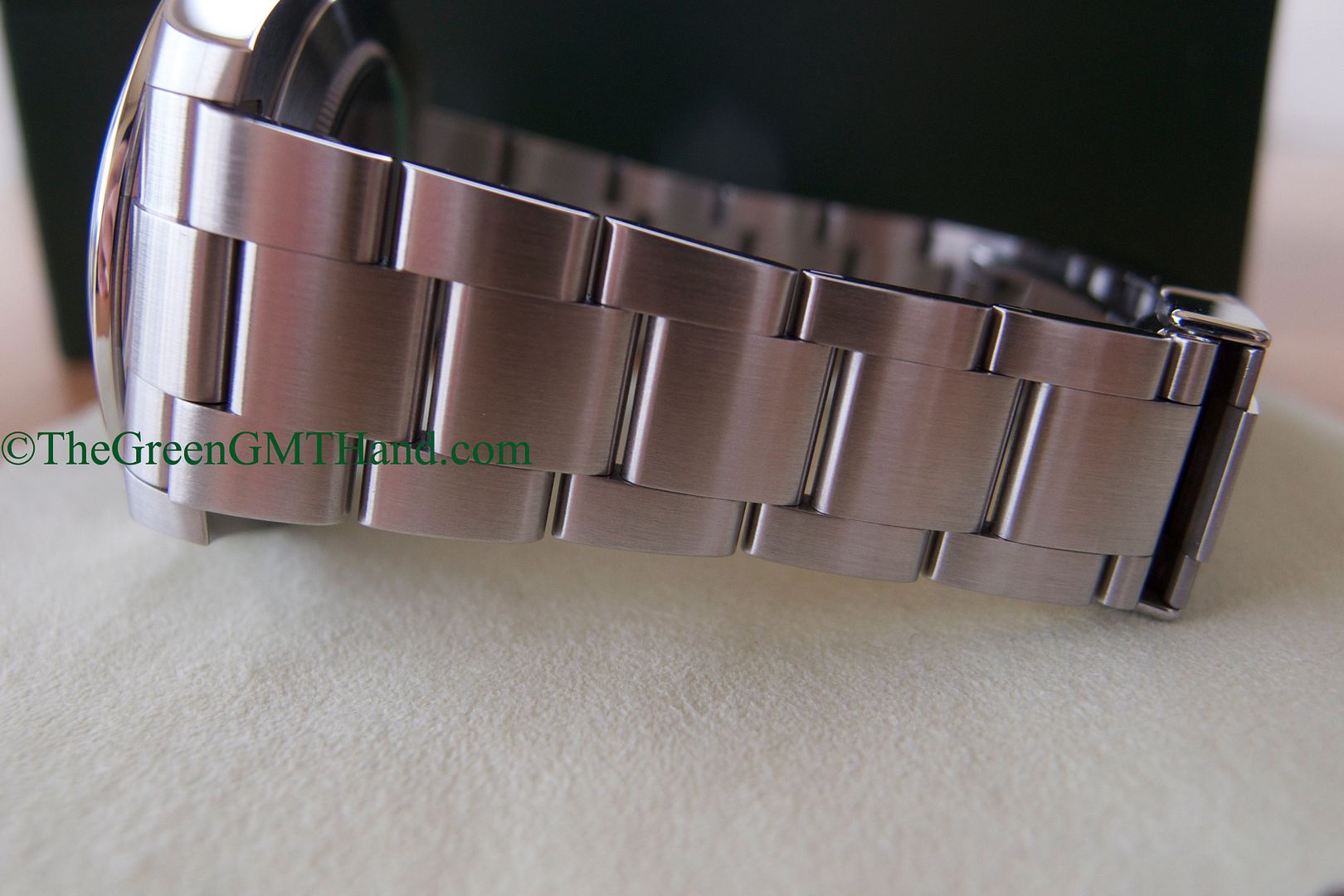 Rolex For Sale-Rolex 216570 Explorer II 42mm Black Dial Preowned