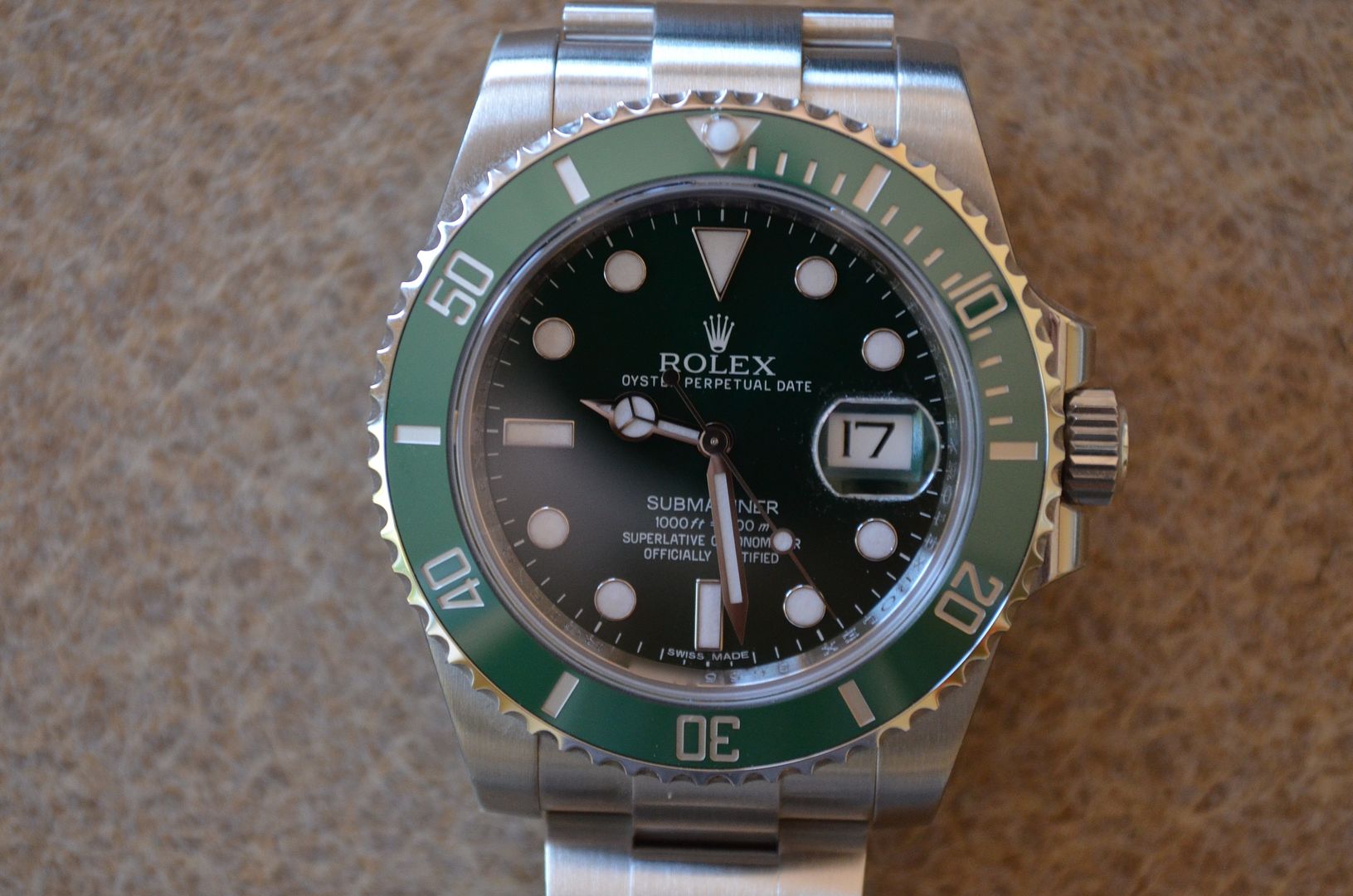 Rolex 116610V/116610LV Green Submariner Hulk With Antiglare Cyclops