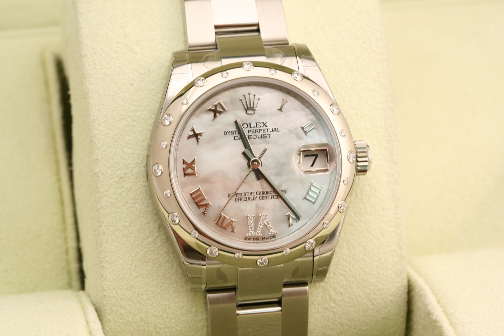 Rolex Diamond Studded Bezel On Rolex Ladies Datejust