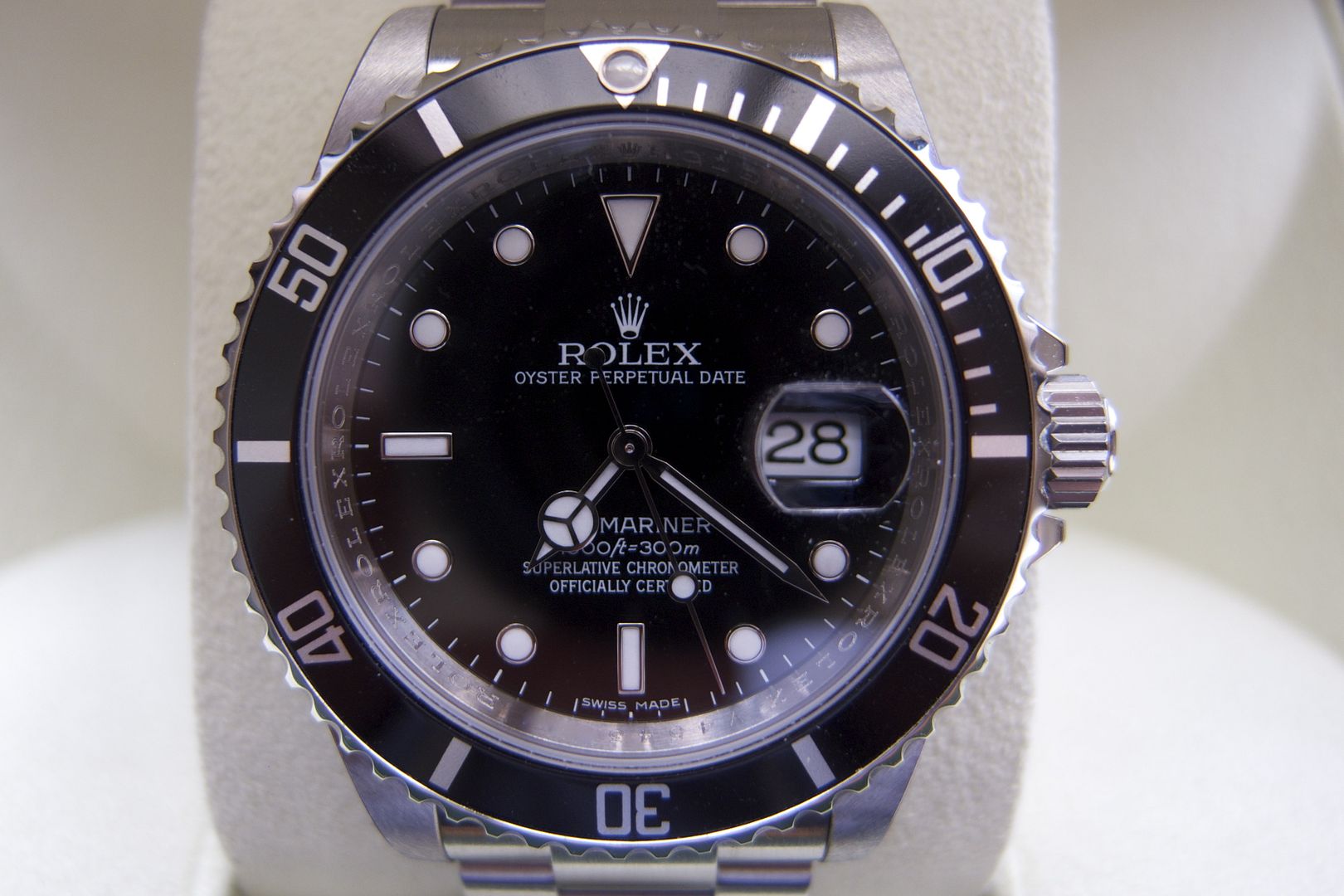 Rolex 16610 Submariner Date Random Serial With Normal Dial