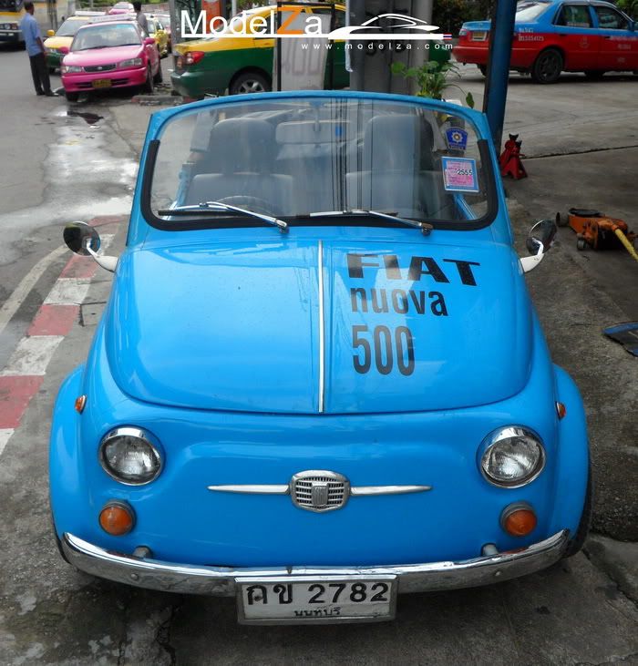 TOPIC Car FIAT NUOVA 500 Blue 700x731