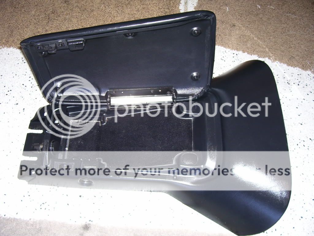 C5 OEM Center Console w/lid complete..excellent. CorvetteForum