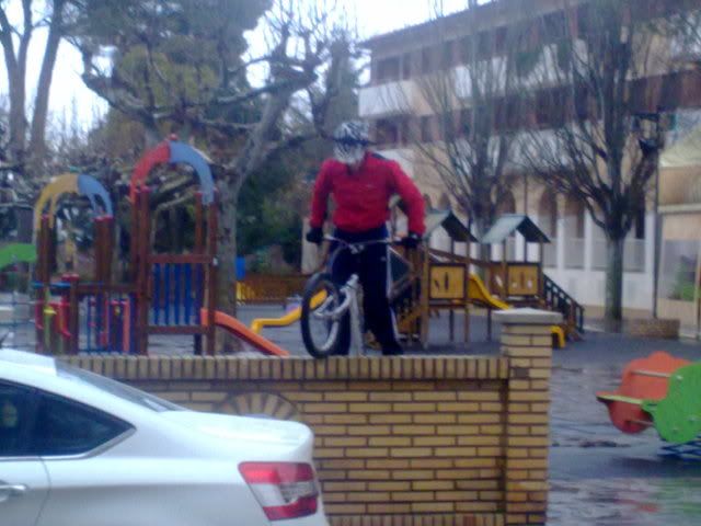 bicisubiendo.jpg